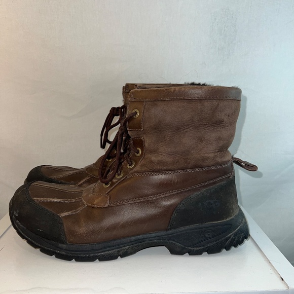 UGG - Men's Hilgard/Butte Short Boot - Brown Leather/Sheepskin - US 11 - 80% OFF - Picture 4 of 10